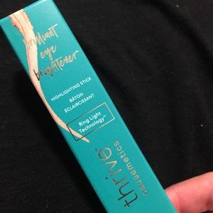 Thrive Causemetics Highlighting Stick In Stella